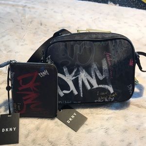 DKNY combo graffiti crossbody bag  + wallet 💝😍💕